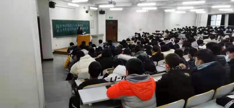 考前动员1.jpg 考前动员1.jpg