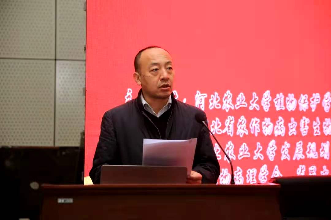 孔巍.jpg 孔巍.jpg