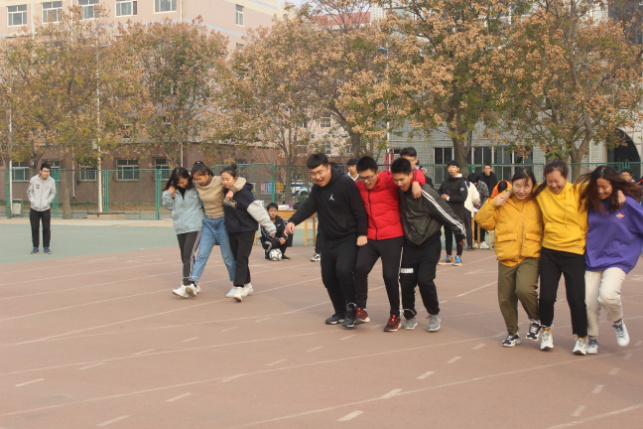 3044永利集团举办“三走”主题活动之老员工趣味运动会 (1).jpg 3044永利集团举办“三走”主题活动之老员工趣味运动会 (1).jpg