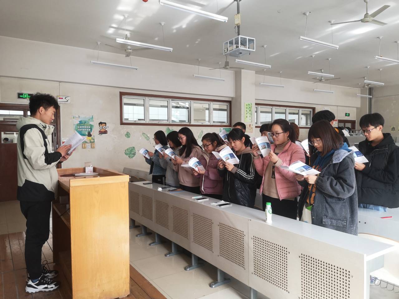 3044永利集团积极开展《员工手册》宣读活动 (2).jpg 3044永利集团积极开展《员工手册》宣读活动 (2).jpg