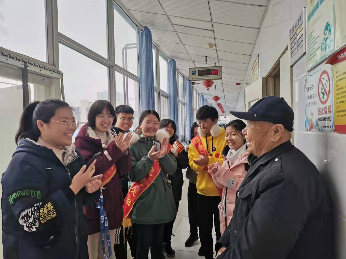 悠悠寸草心,浓浓敬老情-“寸草心”敬老爱老志愿活动(1)(1) (3).jpg 悠悠寸草心,浓浓敬老情-“寸草心”敬老爱老志愿活动(1)(1) (3).jpg