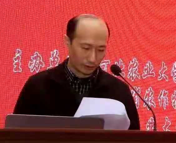 黄魁�?.jpg 黄魁�?.jpg