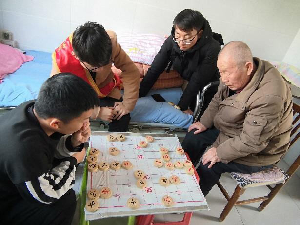 “尊老敬老%2C筑爱夕阳”3044永利集团开展寸草心敬老志愿活动 (2).jpg “尊老敬老%2C筑爱夕阳”3044永利集团开展寸草心敬老志愿活动 (2).jpg